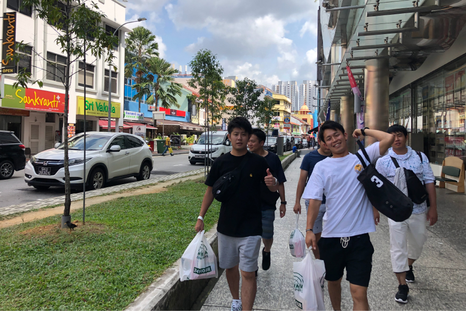 シンガポールでの記念写真1